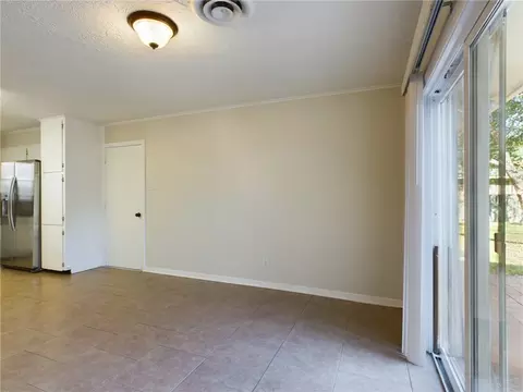 1504 E 29th St, Bryan, TX 77802 photo 4