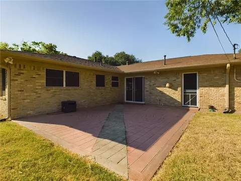 1504 E 29th St, Bryan, TX 77802 photo 17