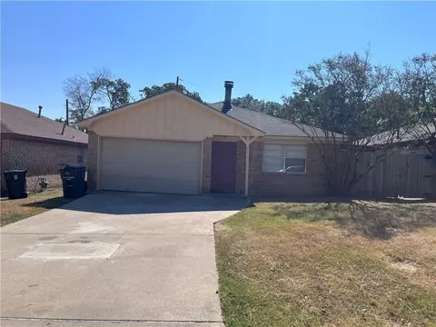 2714 Allen Forest Dr, Bryan, TX 77803 photo 1