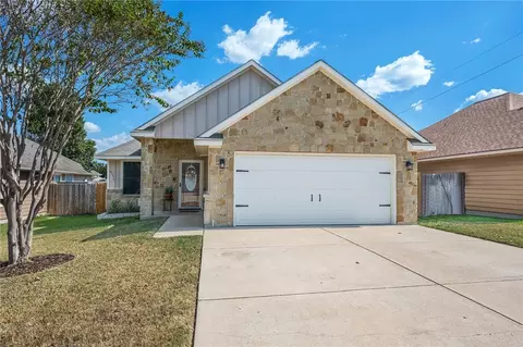 4136 Whispering Creek Dr, College Station, TX 77845