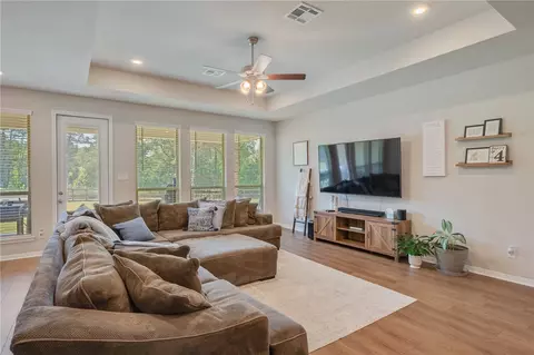 5312 Hedley Pl, Bryan, TX 77807 photo 9