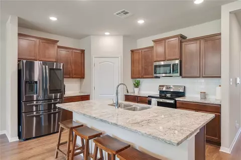 5312 Hedley Pl, Bryan, TX 77807 photo 3