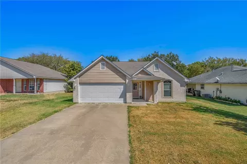 3803 Caleb Ct, Bryan, TX 77803