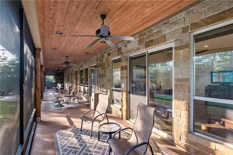 6252 Barnwood Dr, College Station, TX 77845