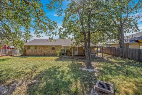 2911 Hillside Dr, Bryan, TX 77802 photo 17