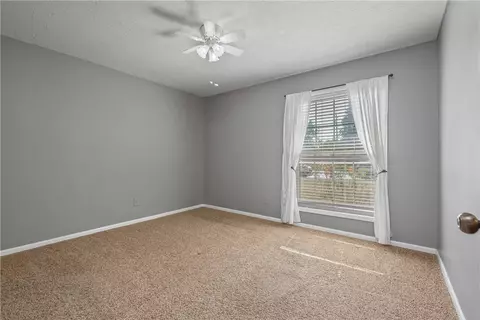 2911 Hillside Dr, Bryan, TX 77802 photo 13