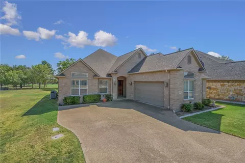 2615 Lochinvar Ln, Bryan, TX 77802