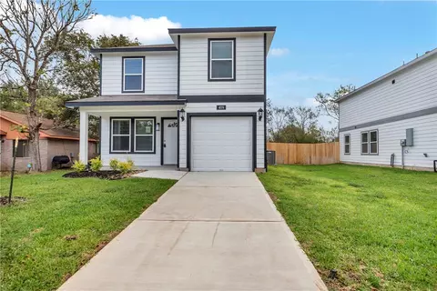 409 Sandall St, Navasota, TX 77868
