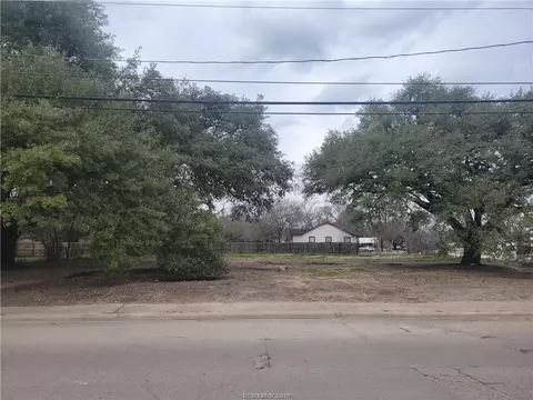 200 W Carson St, Bryan, TX 77801 photo 2