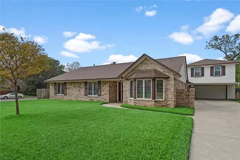 2701 Brookway Dr, College Station, TX 77845