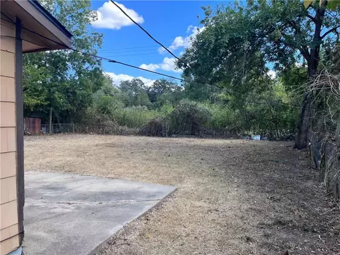 1903 Mockingbird Rd, Bryan, TX 77803 photo 14