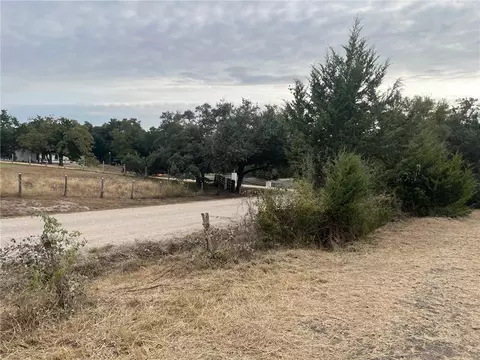 194 Gilmore Rd, Brenham, TX 77833