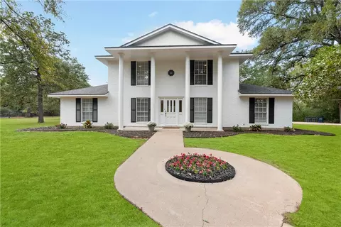 1847 Carter Lake Dr, College Station, TX 77845