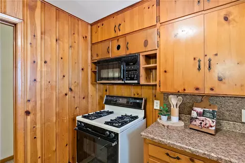 Kitchen - 308 Dunn St, Bryan, TX 77801 photo 2 of 3