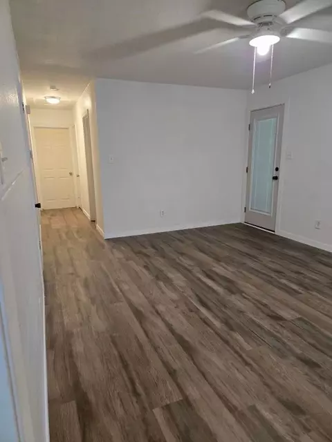 Living - 900 E 27th St, Bryan, TX 77803 photo 2 of 4