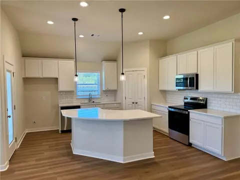 2824 Messenger Way, Bryan, TX 77802 photo 6