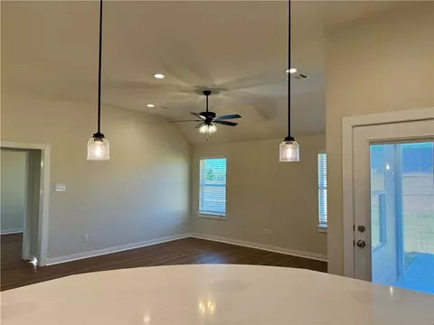 2824 Messenger Way, Bryan, TX 77802 photo 9