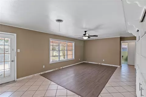 2210 Sharon Dr, Bryan, TX 77802 photo 12