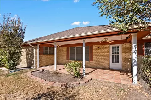 2210 Sharon Dr, Bryan, TX 77802 photo 28