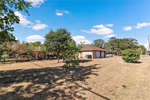 2210 Sharon Dr, Bryan, TX 77802 photo 30