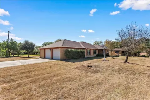 2210 Sharon Dr, Bryan, TX 77802 photo 3