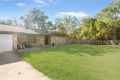 201 N Avenue W, Bryan, TX 77801