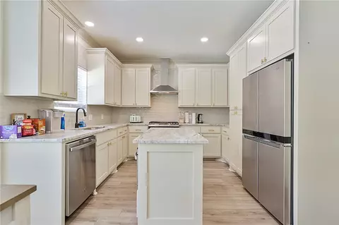 6209 Cromwell Ct, Bryan, TX 77802 photo 10