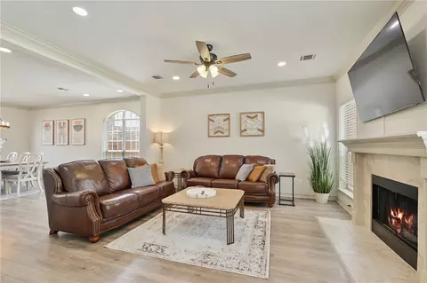 6209 Cromwell Ct, Bryan, TX 77802 photo 7