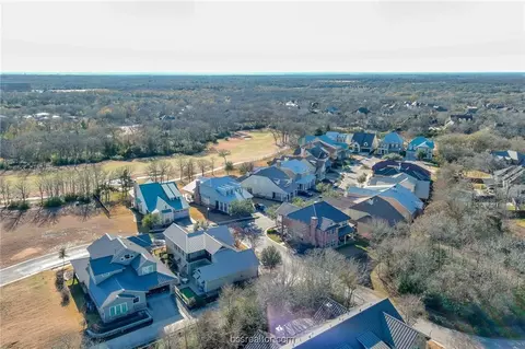 3236 Founders Drive 26, Bryan, TX 77807 photo 4