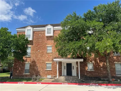 400 Nagle Street 106, College Station, TX 77840