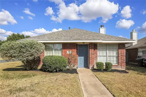 2401 Carnation Ct, College Station, TX 77840