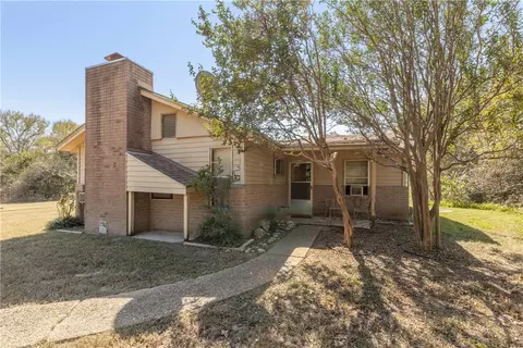 11683 Post Oak Ln, Bryan, TX 77807