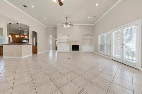 Living - 3121 Broadmoor Dr, Bryan, TX 77802 photo 4 of 6