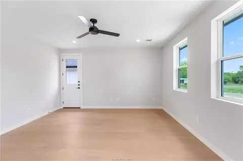 1401 Conner St, Bryan, TX 77808 photo 4