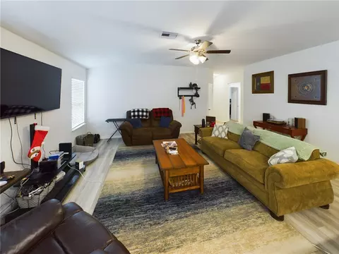 5252 Montague Loop, Bryan, TX 77807 photo 4