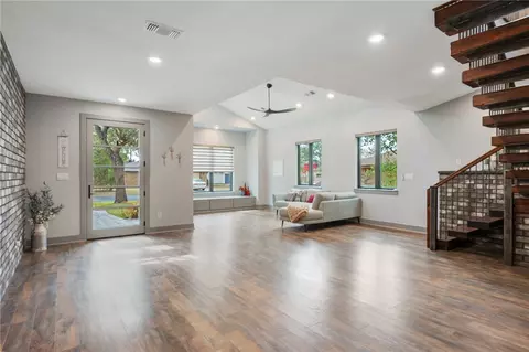 1007 Laredo Ct, College Station, TX 77845