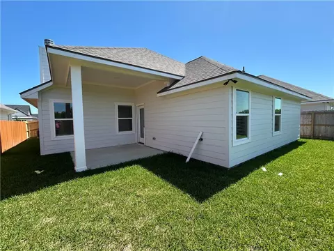 3105 Charge Ln, Bryan, TX 77808 photo 15