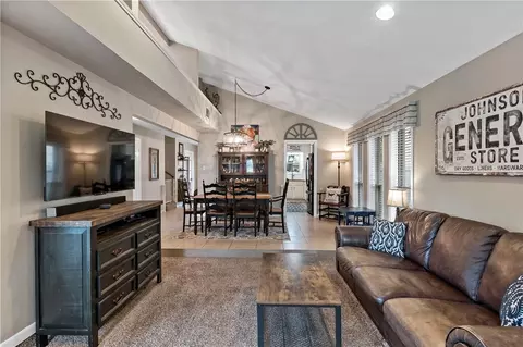 2911 Burning Tree Ct, Bryan, TX 77802 photo 8