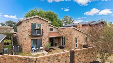 2911 Burning Tree Ct, Bryan, TX 77802 photo 25