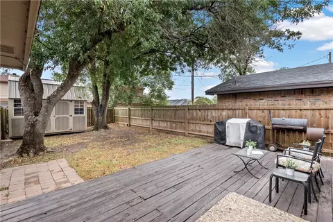 2911 Burning Tree Ct, Bryan, TX 77802 photo 23