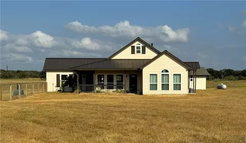 Exterior - 8131 S Hickory Loop, Calvert, TX 77837 photo 3 of 7