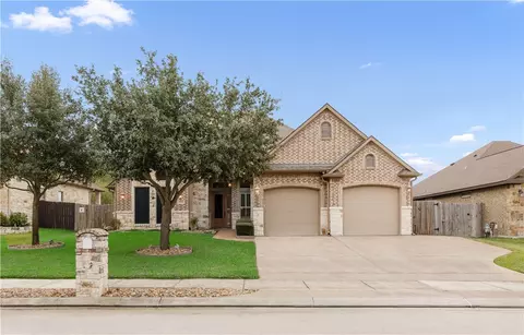 2902 Caney Ct, Bryan, TX 77808