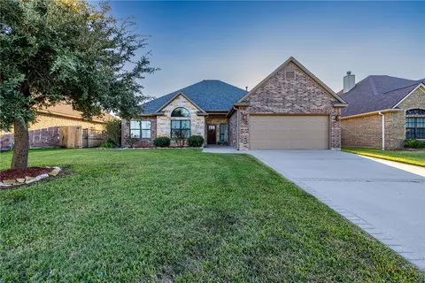 2172 Chestnut Oak Cir, College Station, TX 77845