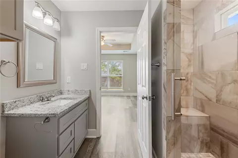 Bath - 3501 Stevens Dr, Bryan, TX 77808 photo 2 of 3