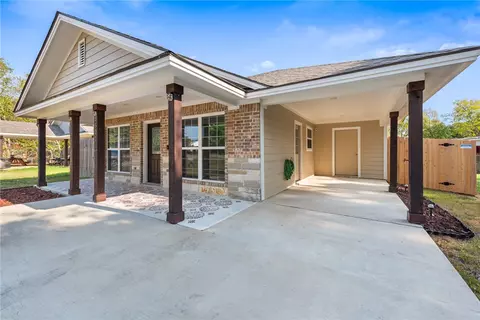 Exterior - 3501 Stevens Dr, Bryan, TX 77808 photo 3 of 7