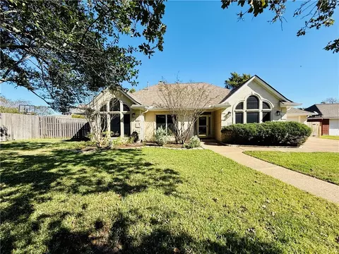 4601 Pro Ct, College Station, TX 77845