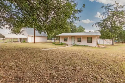 221 N Arendell, Gause, TX 77857