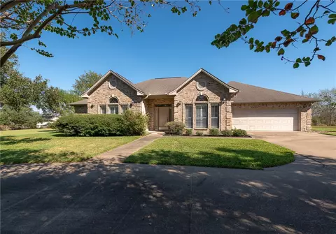 7777 Steep Hollow Rd, Bryan, TX 77808
