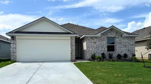 215 Blanco Dr, Huntsville, TX 77340