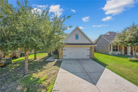 3811 Clear Meadow Creek Ave, College Station, TX 77845